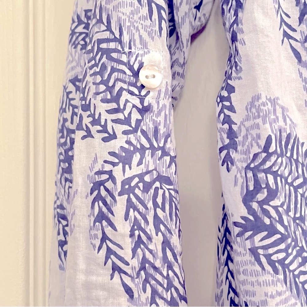 🌸3/$25 Merona Floral Botanical Print Lightweight Button Up Shirt, Blue Size XS - Picture 4 of 11